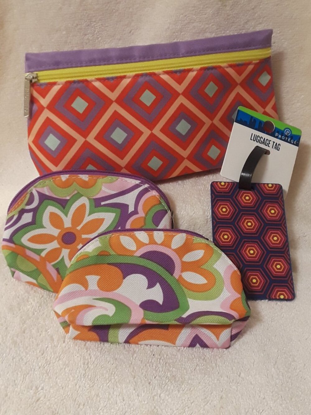 4-Pc Travel Set: 1 NWT Luggage Tag + 3 Coordinating Clinique Cosmetic Bags